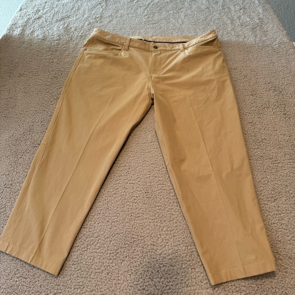 Lululemon ABC Pant Classic Color  Tofino Sand Size 40x26” - Picture 1 of 11